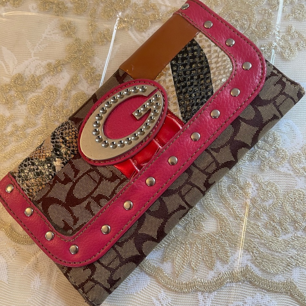 Guess Wallet